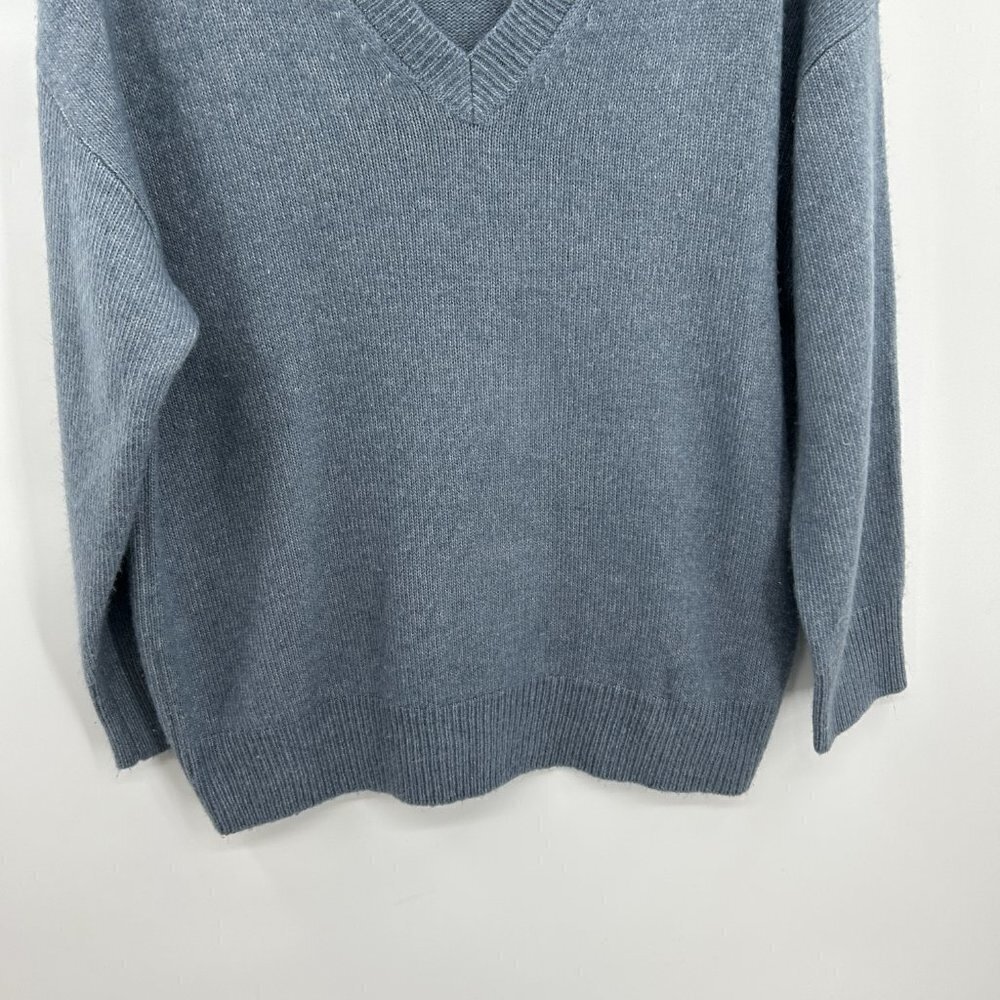 ZARA Blue V-Neck Very Oversized Knit Pullover Sweater Size Small - Picture 4 of 6